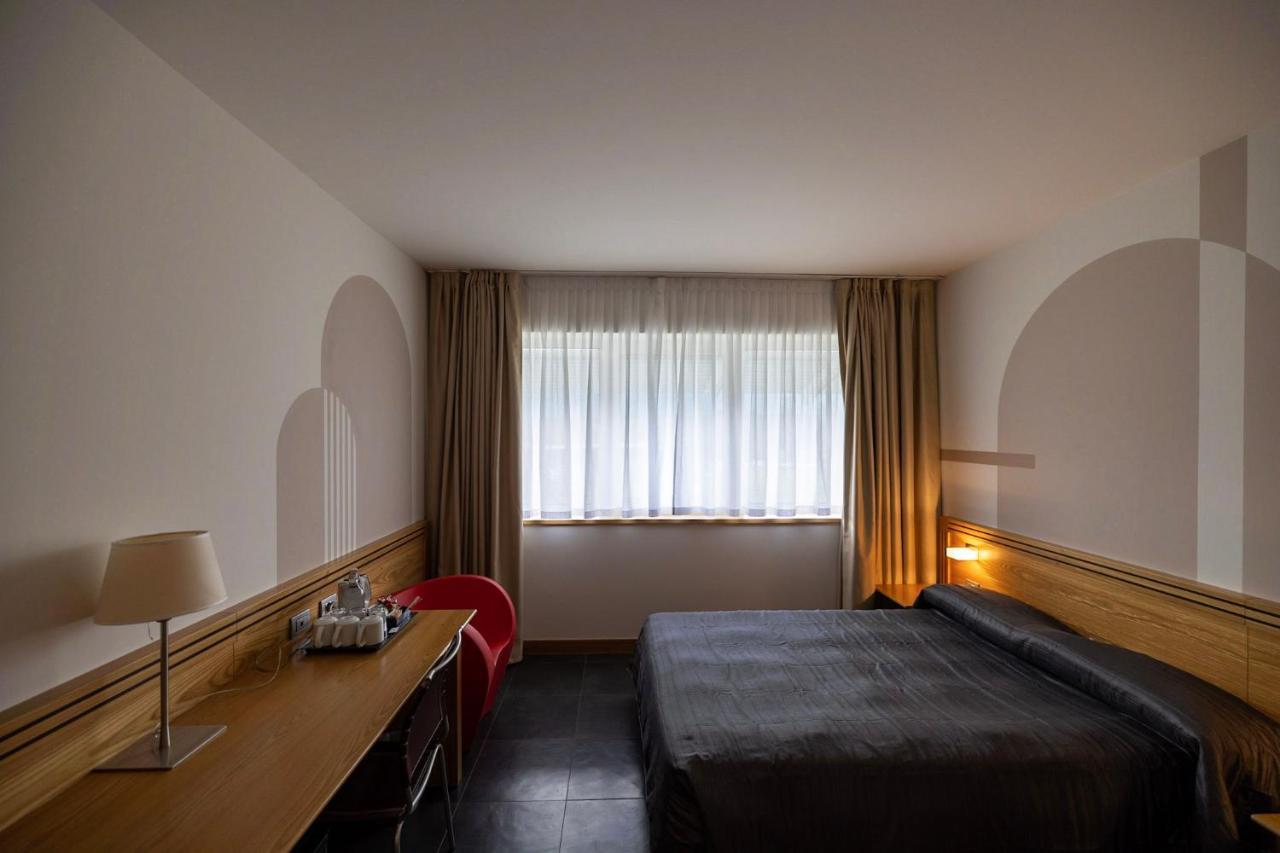 Hotel Europa بيلونو المظهر الخارجي الصورة
